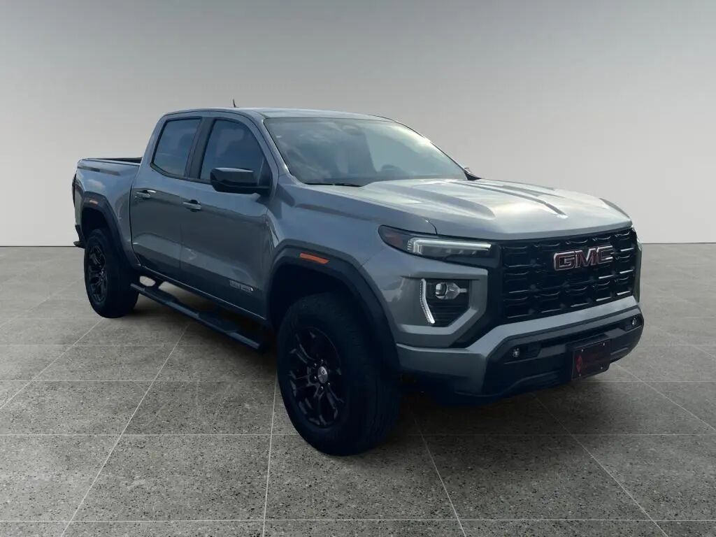 2024 GMC Canyon Elevation — photo 1 of 17