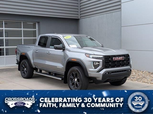 2023 GMC Canyon Elevation — photo 1 of 40