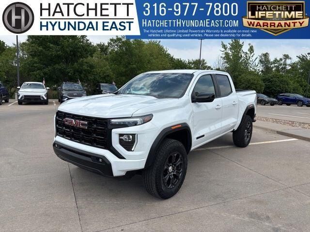2024 GMC Canyon Elevation — photo 1 of 26