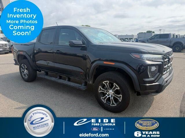 2023 GMC Canyon AT4