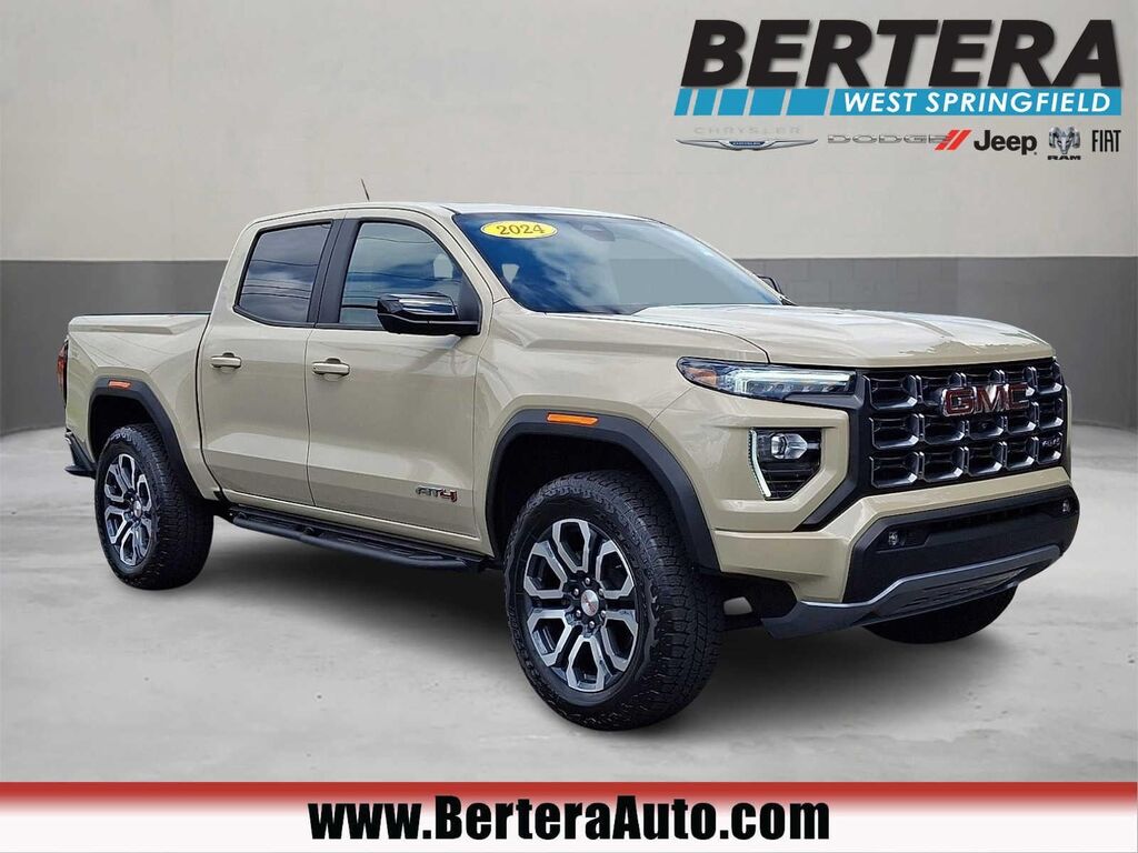 2024 GMC Canyon AT4 — photo 1 of 26