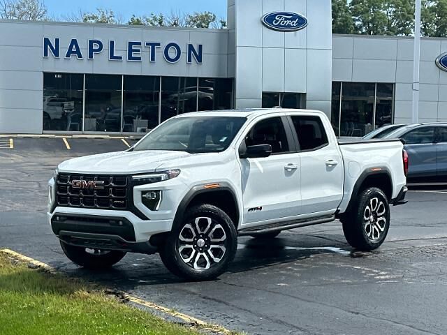2024 GMC Canyon AT4