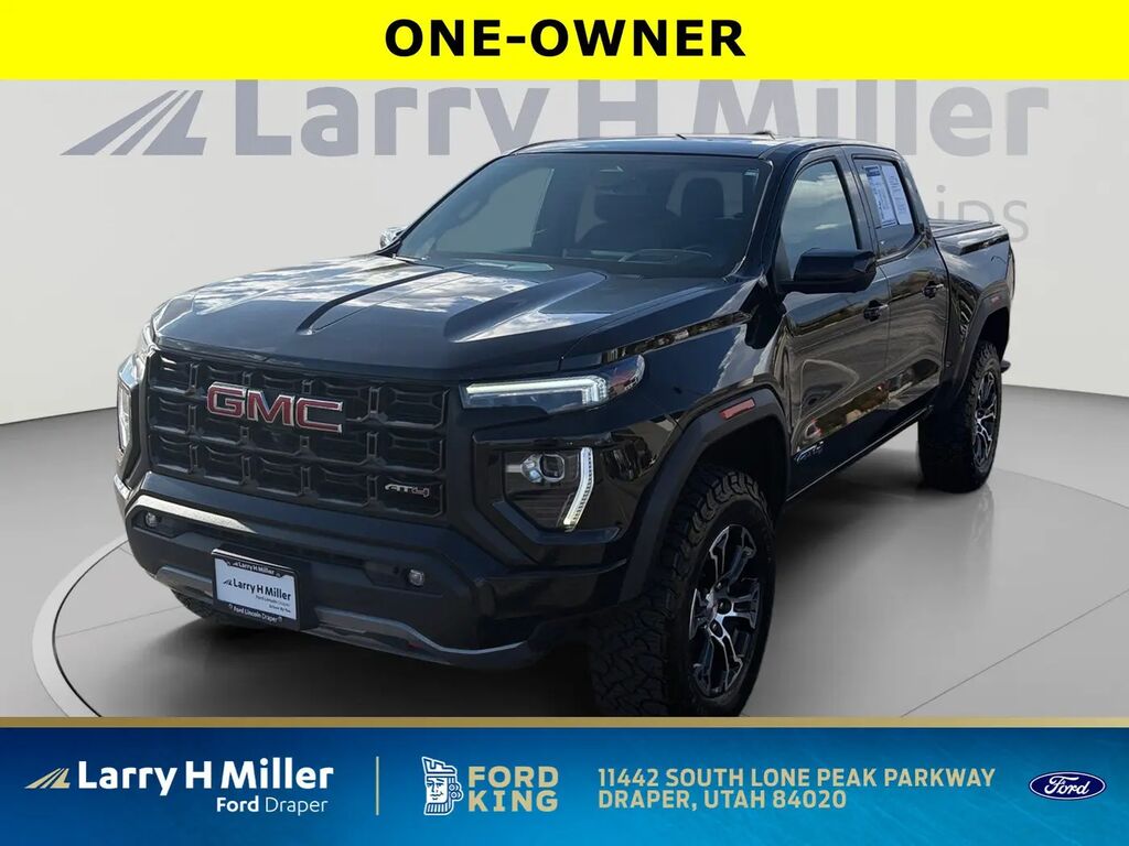 2023 GMC Canyon AT4 — photo 1 of 13