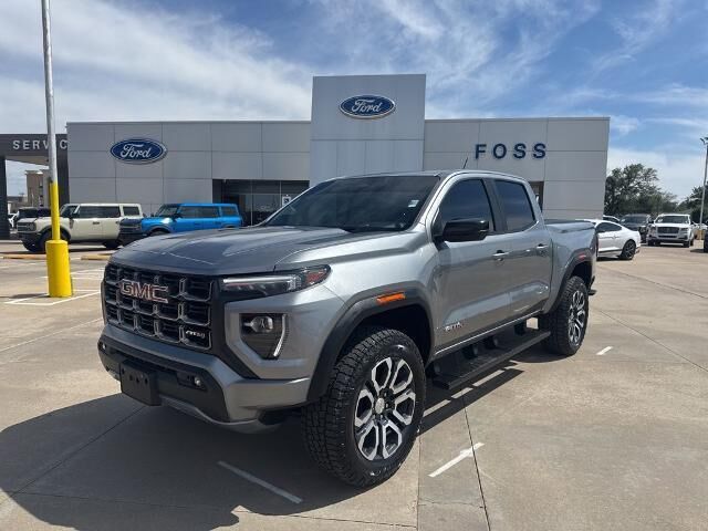 2024 GMC Canyon AT4 — photo 1 of 13