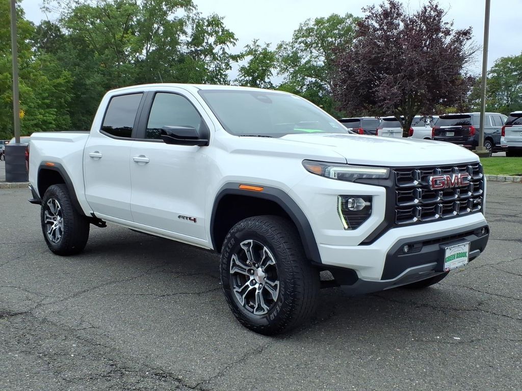 2023 GMC Canyon AT4 — photo 1 of 13