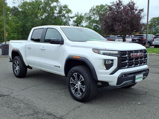 2023 GMC Canyon AT4