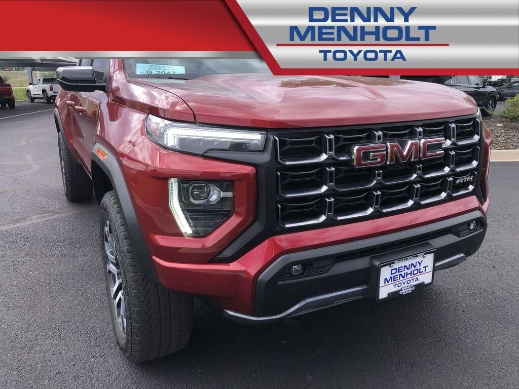 2024 GMC Canyon AT4 — photo 1 of 13