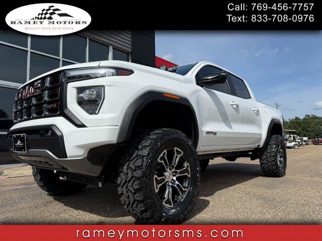 2024 GMC Canyon 4WD AT4 — photo 1 of 13