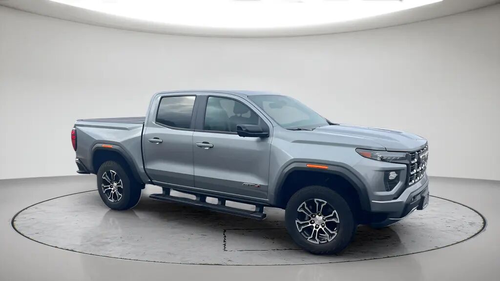2023 GMC Canyon AT4 — photo 1 of 13