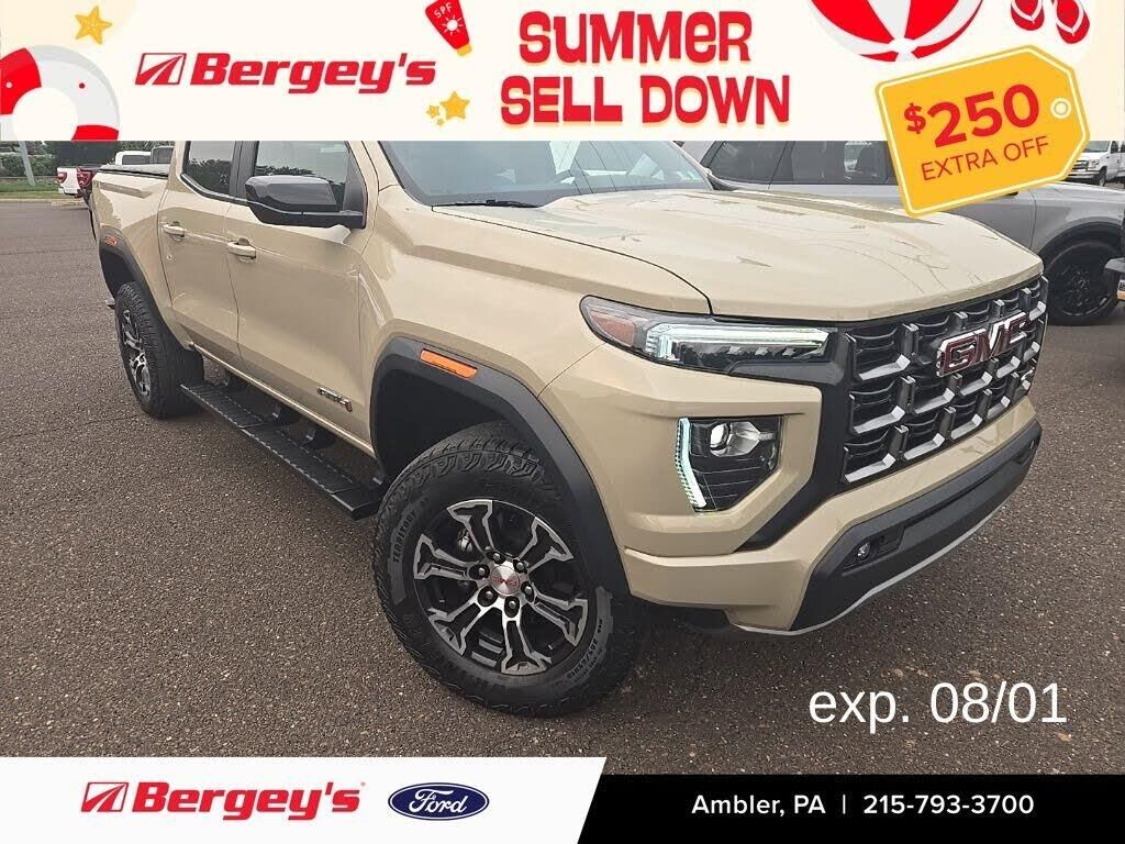 2023 GMC Canyon AT4 — photo 1 of 4