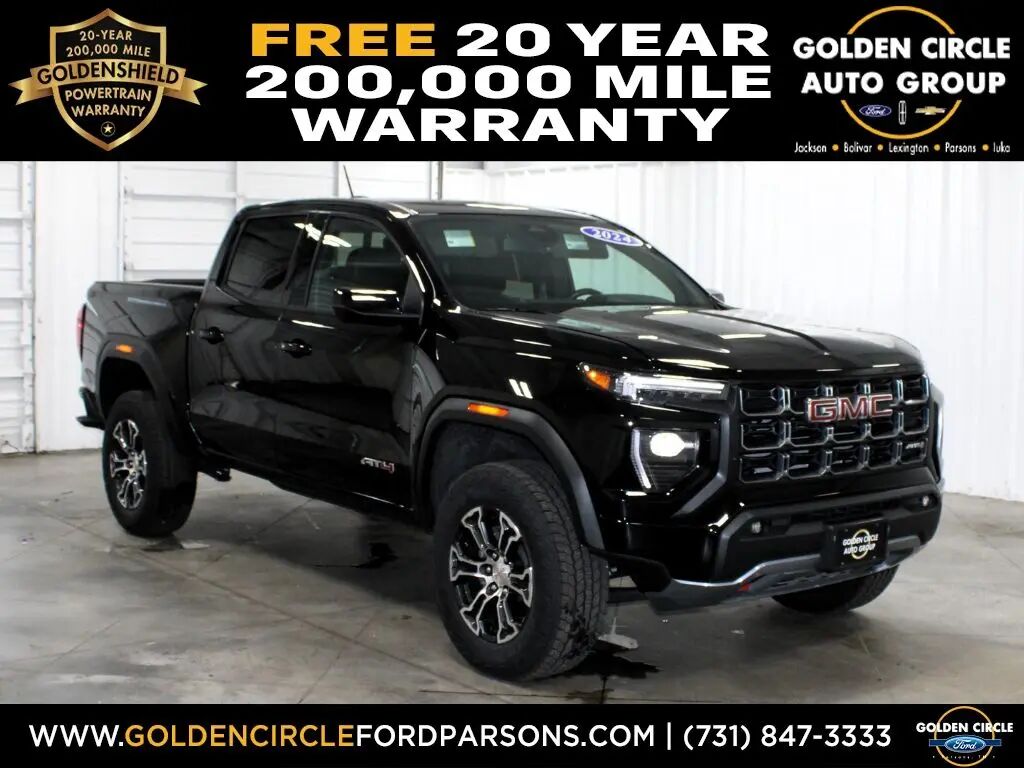2024 GMC Canyon AT4 — photo 1 of 12