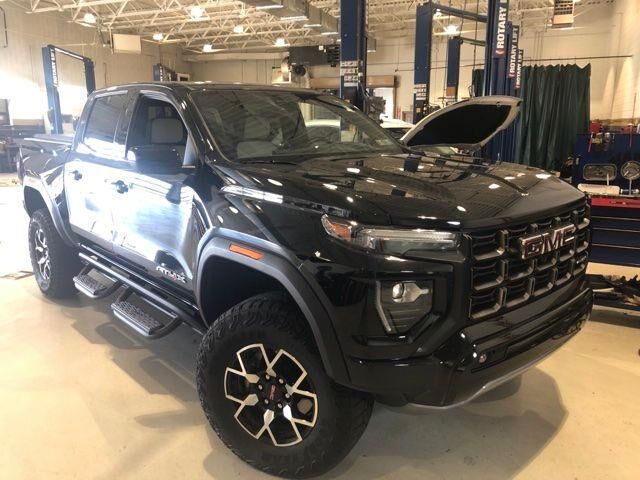 2024 GMC Canyon AT4X