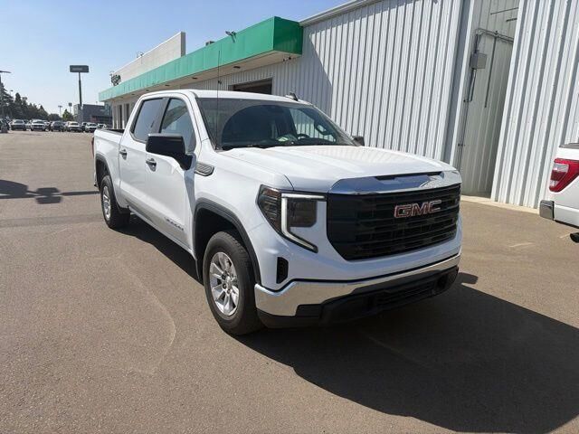 2024 GMC Sierra 1500 Pro — photo 1 of 8