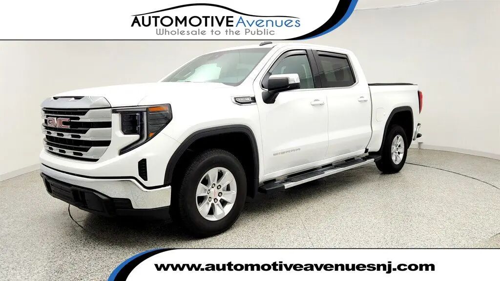 2023 GMC Sierra 1500 SLE — photo 1 of 26