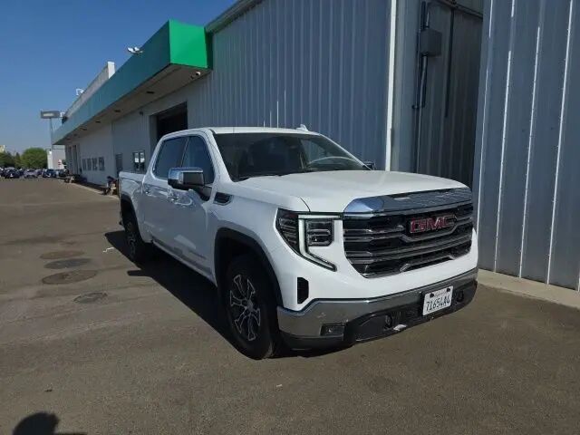 2025 GMC Sierra 1500 SLT — photo 1 of 27
