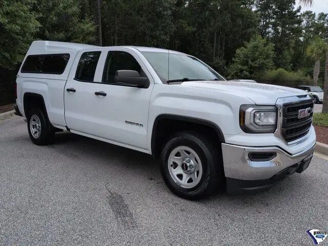 2018 GMC Sierra 1500 Base — photo 1 of 15