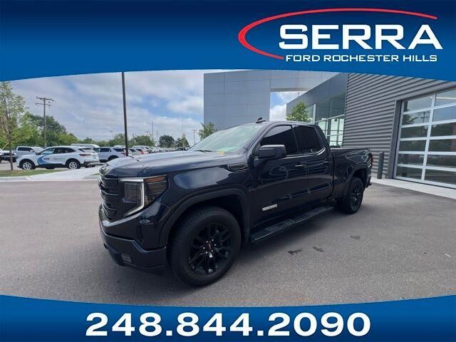 2023 GMC Sierra 1500 Elevation Standard — photo 1 of 13