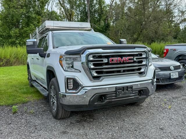 2021 GMC Sierra 1500 SLT — photo 1 of 10