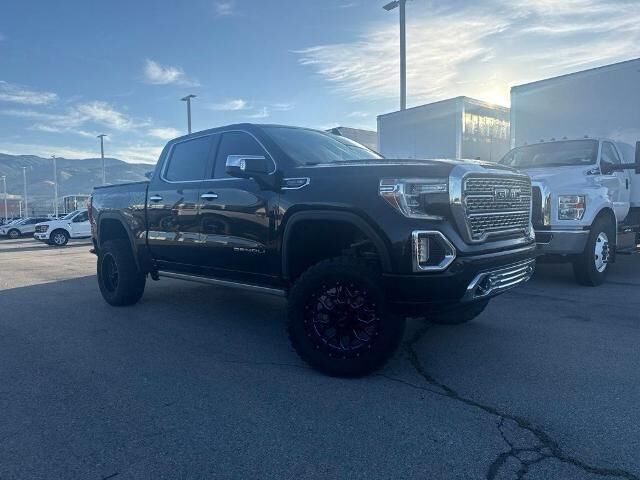 2019 GMC Sierra 1500 Denali — photo 1 of 13