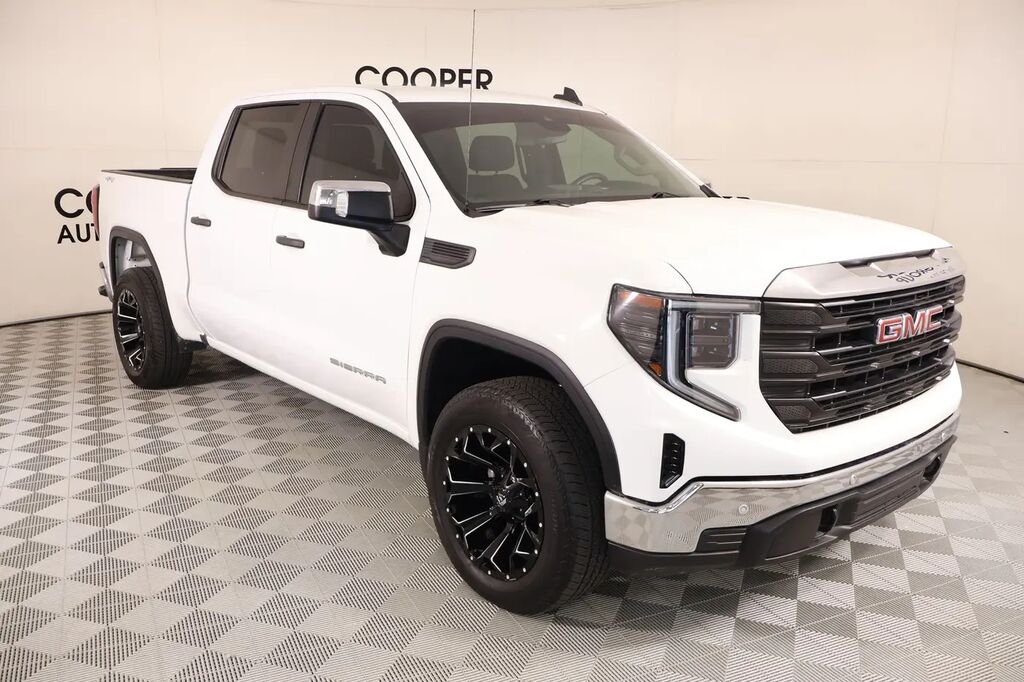 2024 GMC Sierra 1500 Pro — photo 1 of 13