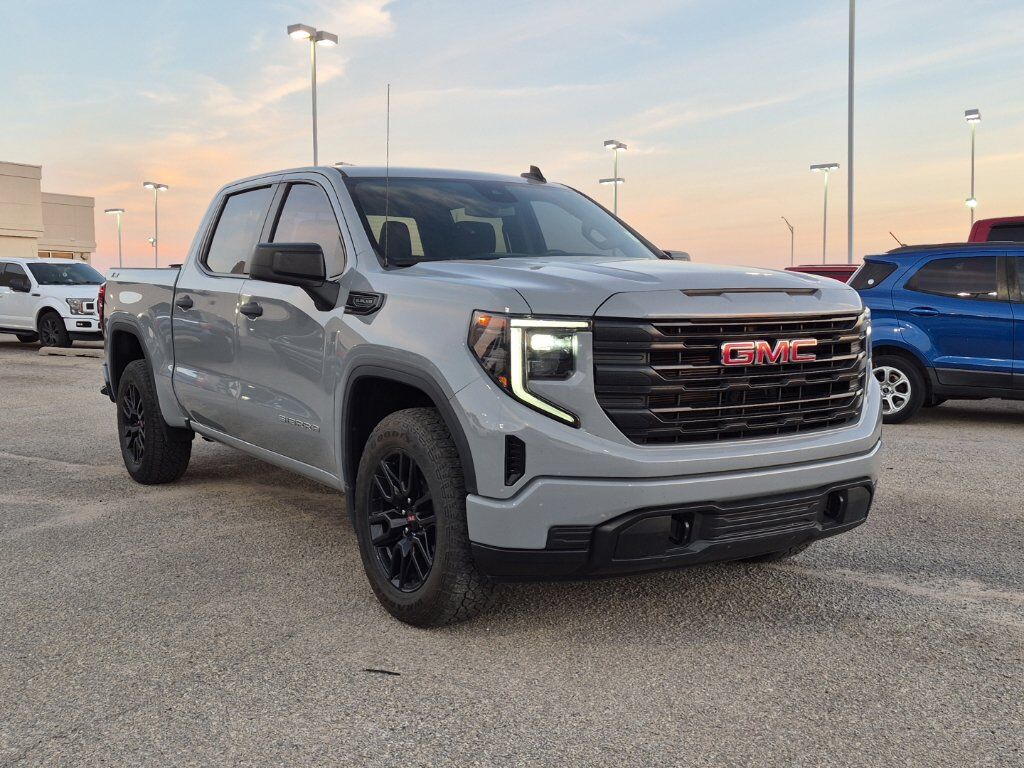 2024 GMC Sierra 1500 Pro — photo 1 of 13
