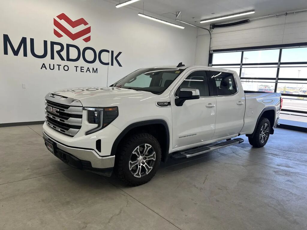 2023 GMC Sierra 1500 SLE — photo 1 of 13