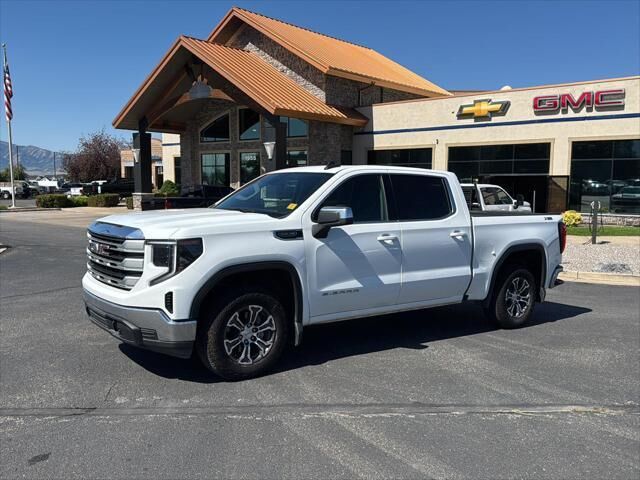 2024 GMC Sierra 1500 SLE — photo 1 of 4