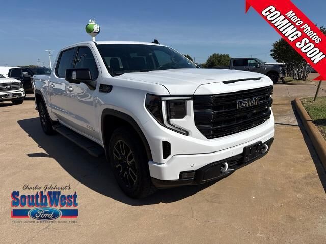 2025 GMC Sierra 1500 Elevation — photo 1 of 26