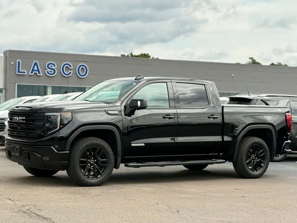 2024 GMC Sierra 1500 Elevation — photo 1 of 13