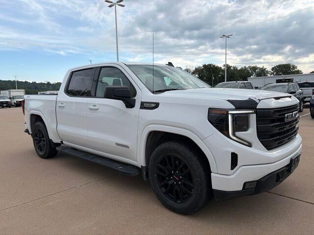 2022 GMC Sierra 1500 Elevation — photo 1 of 13