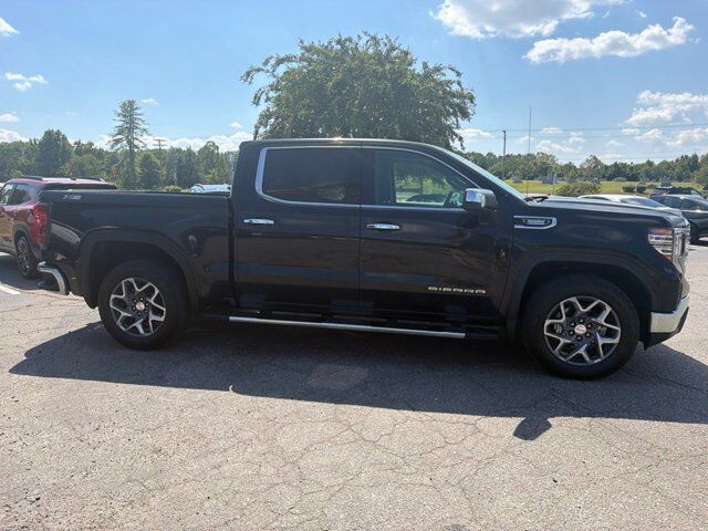 2023 GMC Sierra 1500 SLT — photo 1 of 1