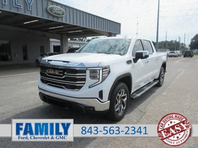2025 GMC Sierra 1500 SLT — photo 1 of 39