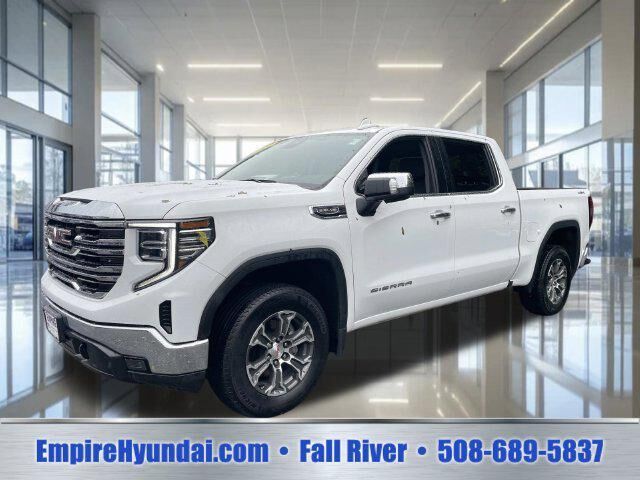 2026 GMC Sierra 1500 SLT — photo 1 of 13