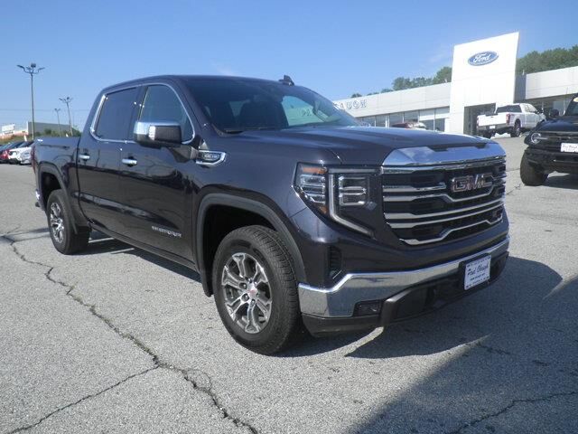 2025 GMC Sierra 1500 SLT — photo 1 of 26