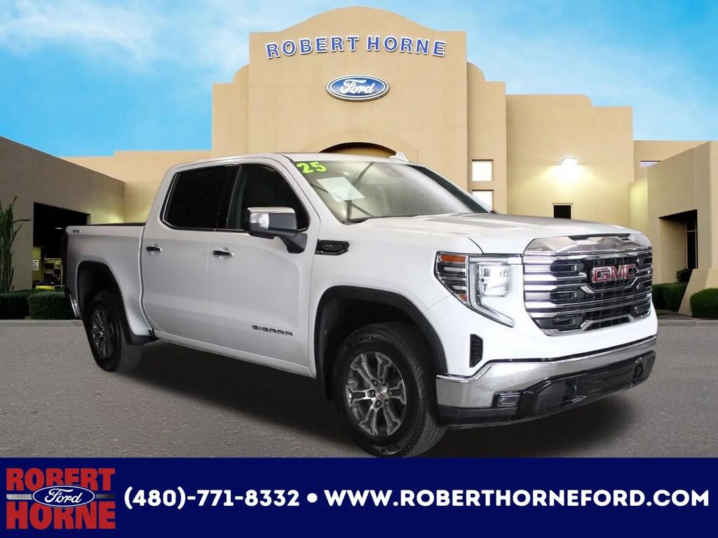 2025 GMC Sierra 1500 SLT — photo 1 of 26