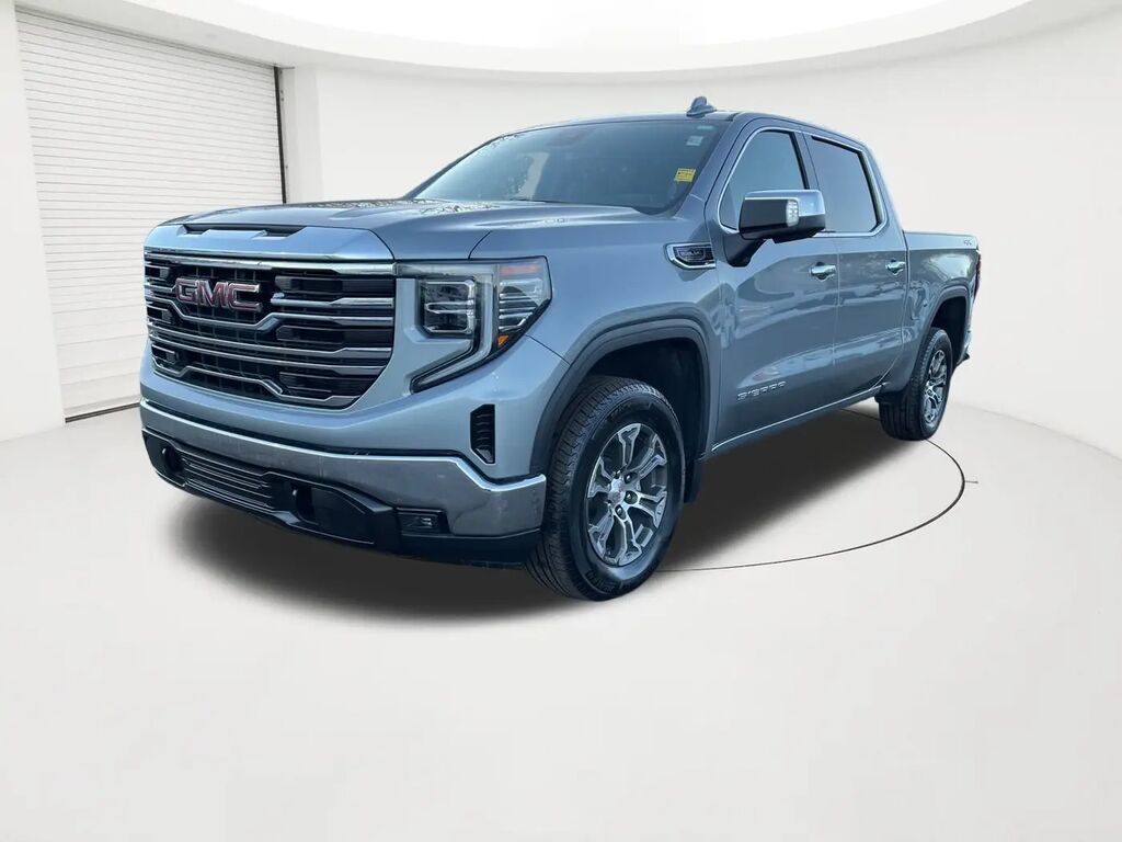 2025 GMC Sierra 1500 SLT — photo 1 of 13