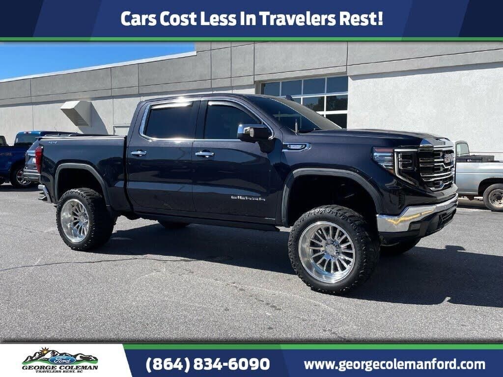 2022 GMC Sierra 1500 SLT — photo 1 of 1