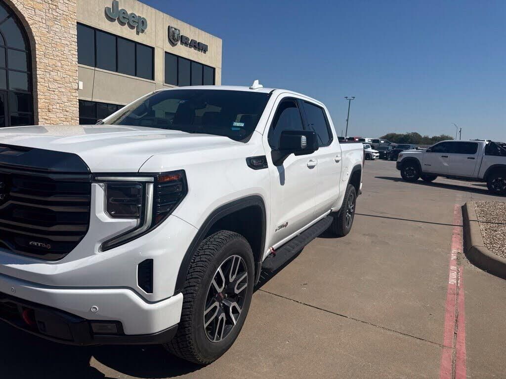 2023 GMC Sierra 1500 AT4 — photo 1 of 1