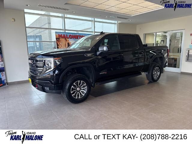 2023 GMC Sierra 1500 AT4