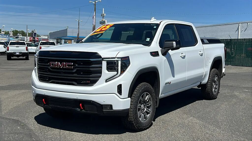 2025 GMC Sierra 1500 AT4 — photo 1 of 13