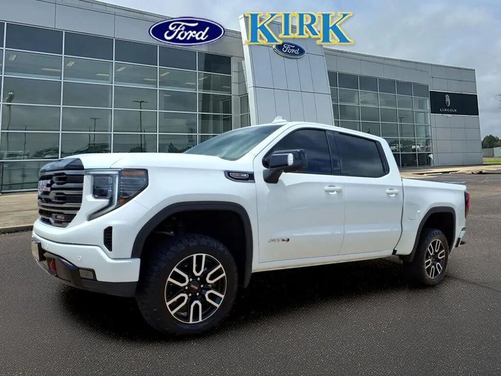 2025 GMC Sierra 1500 AT4 — photo 1 of 16