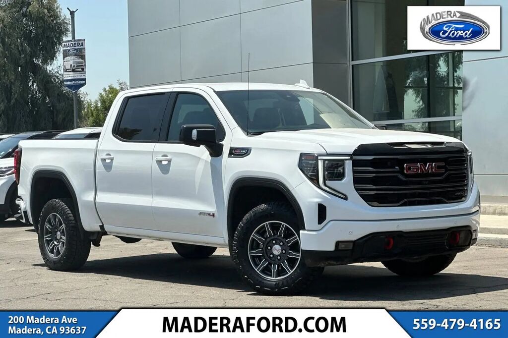 2025 GMC Sierra 1500 AT4 — photo 1 of 14