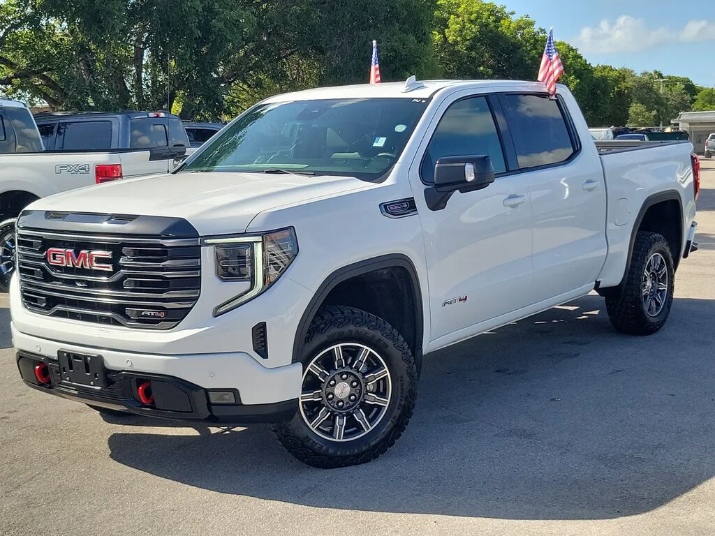 2025 GMC Sierra 1500 AT4 — photo 1 of 13