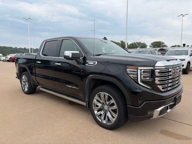 2025 GMC Sierra 1500 Denali — photo 1 of 13
