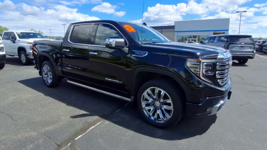 2024 GMC Sierra 1500 Denali — photo 1 of 7