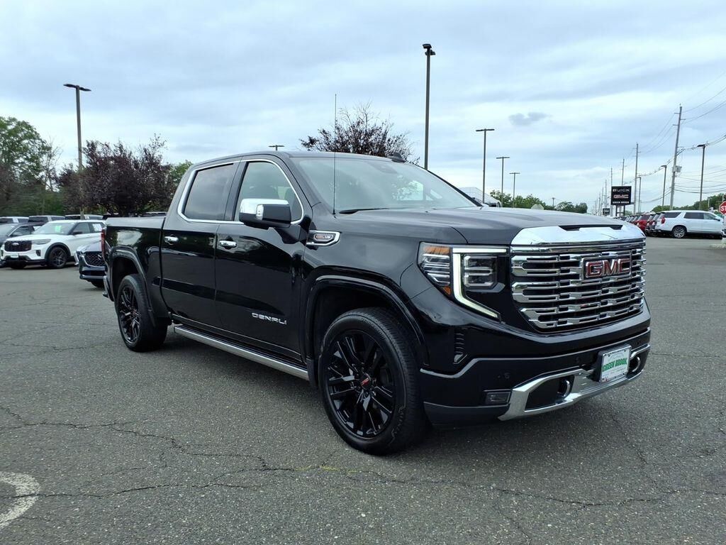 2025 GMC Sierra 1500 Denali — photo 1 of 13