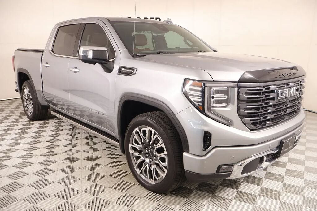 2025 GMC Sierra 1500 Denali Ultimate — photo 1 of 13