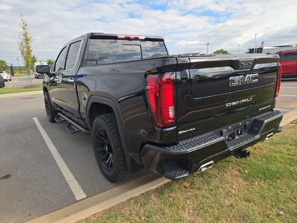 2024 GMC Sierra 1500 Denali Ultimate — photo 1 of 12