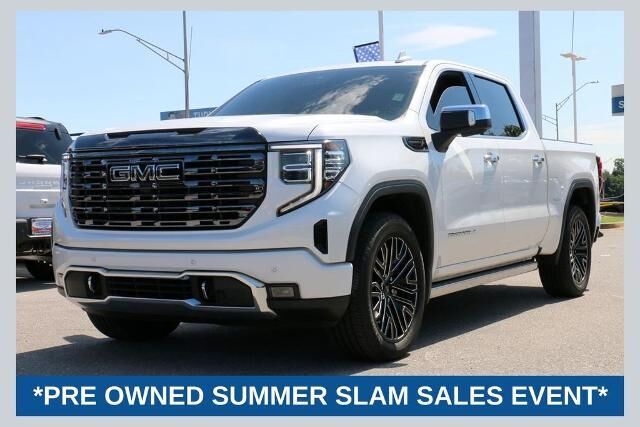 2022 GMC Sierra 1500 Denali Ultimate — photo 1 of 3