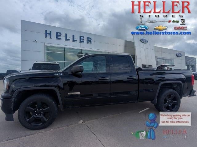 2017 GMC Sierra 1500 Base — photo 1 of 2